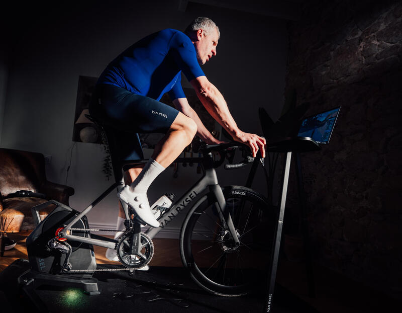 Rollentrainer kiezen: de complete gids voor indoor fietsen