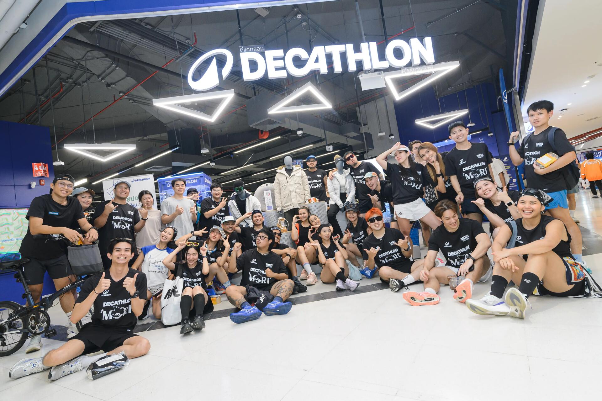 sphere media background sample