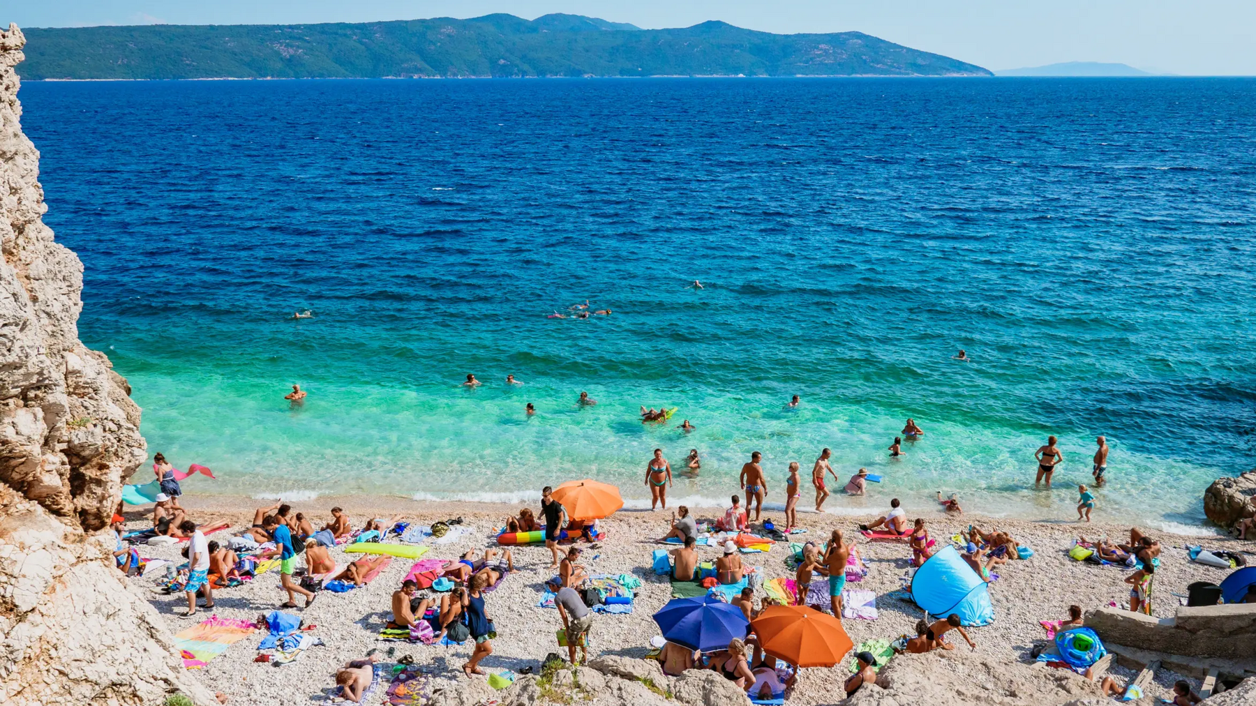 Ludzie na plaży