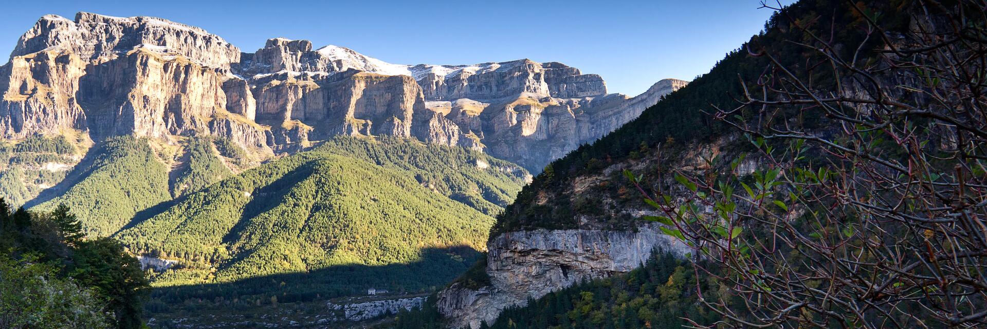 Ruta por la Senda de los Cazadores en el Valle de Ordesa