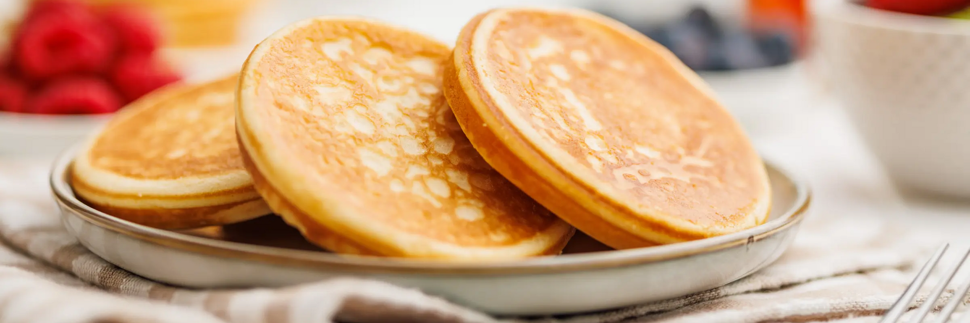 Pancakes bezglutenowe na talerzu
