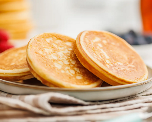 Pancakes bezglutenowe na talerzu