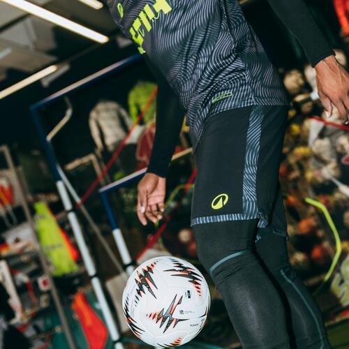 Brighton Labeau : Football