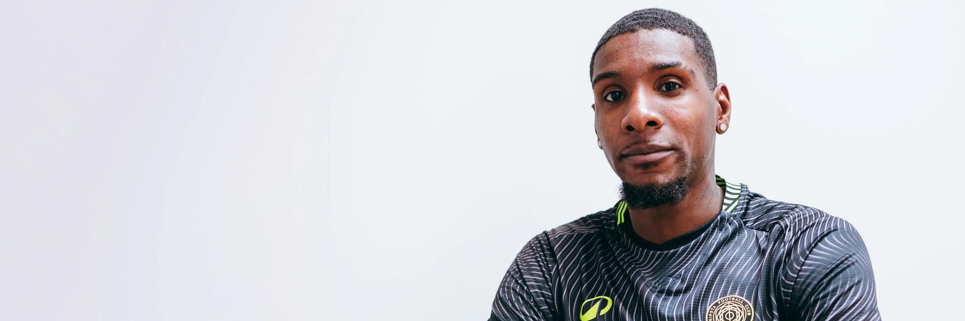 Athlet-Brighton-Labeau-Fussball-Decathlon-Schweiz