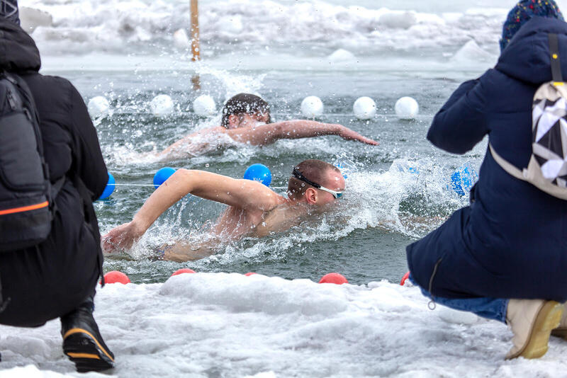 Zimowe pływanie – winter swimming. Sport ekstremalny w wodzie