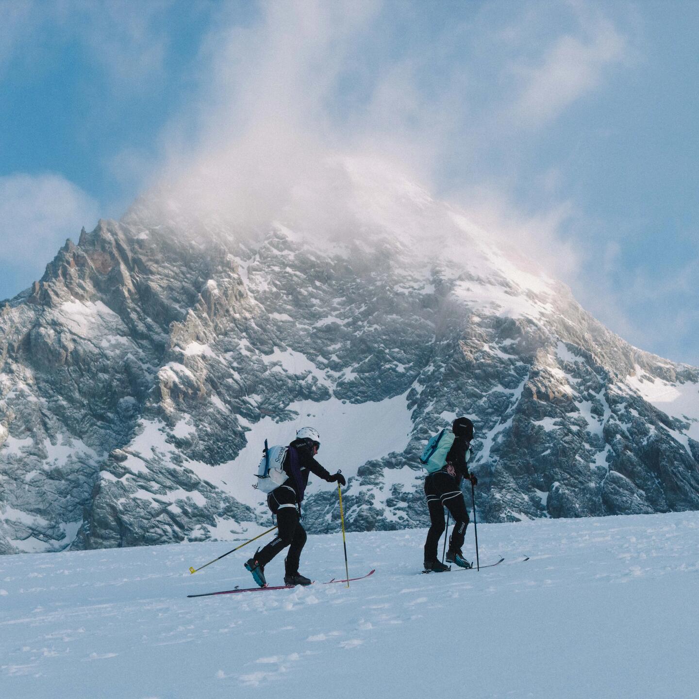 Lieu : traversée des Alpes Photographes : Noa Barrau et Thibaut Marot Dates : du 7 au 26 mars
