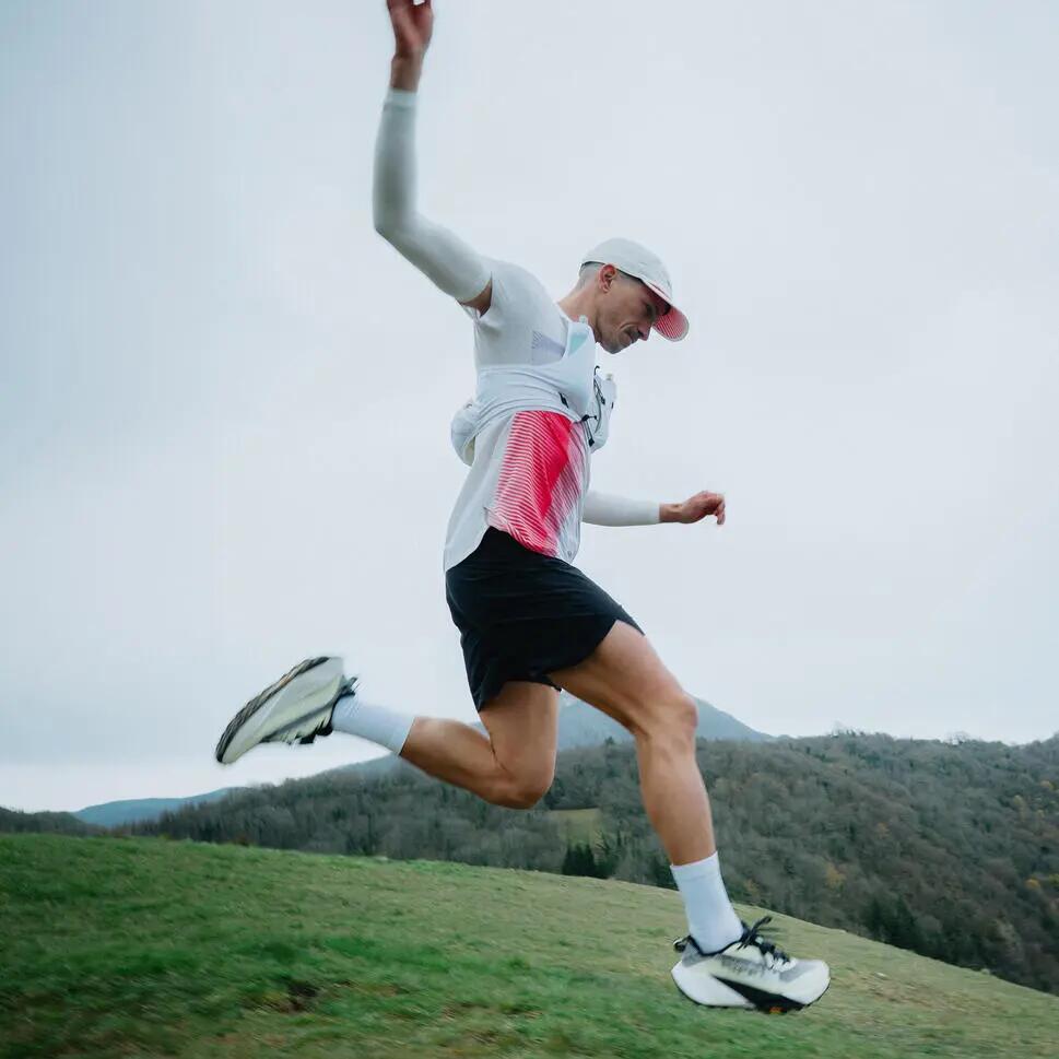 Mathieu Blanchard in Kiprun Trailrunning Bekleidung