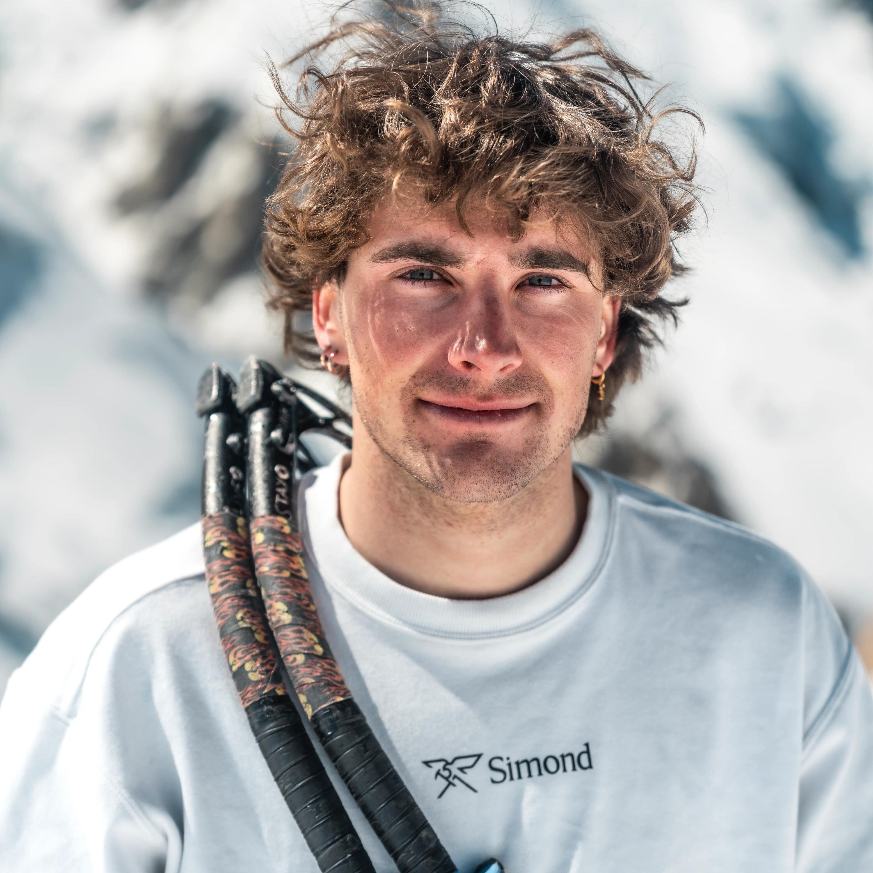 Virgile Devin athlete alpinism Simond