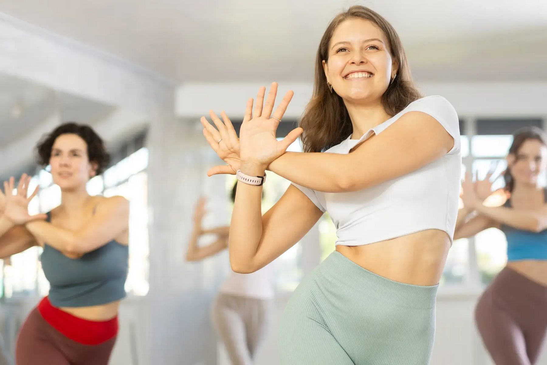 Kobiety ćwiczące zumbę toning