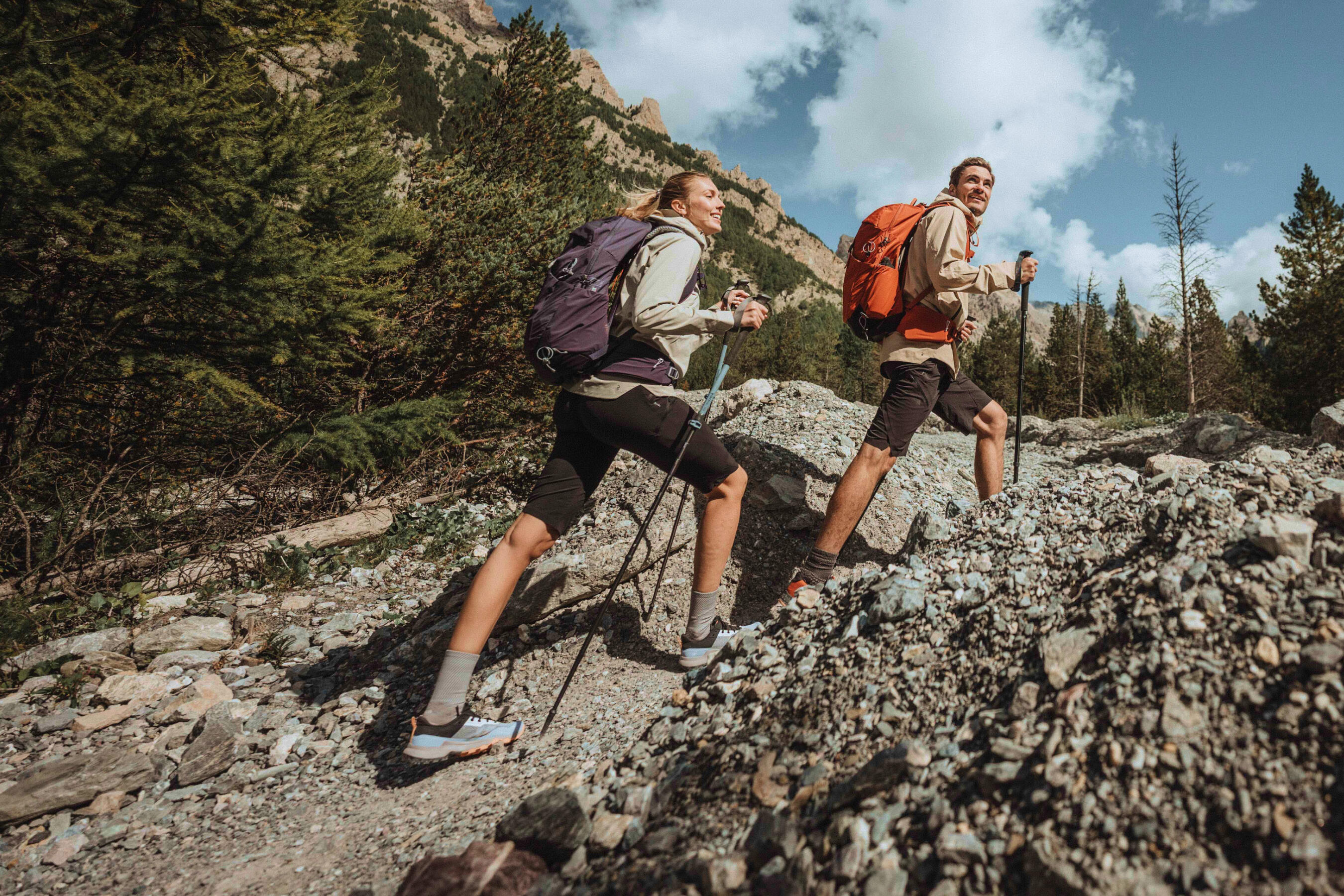 Bundel kortingen op hiking shorts en sokken