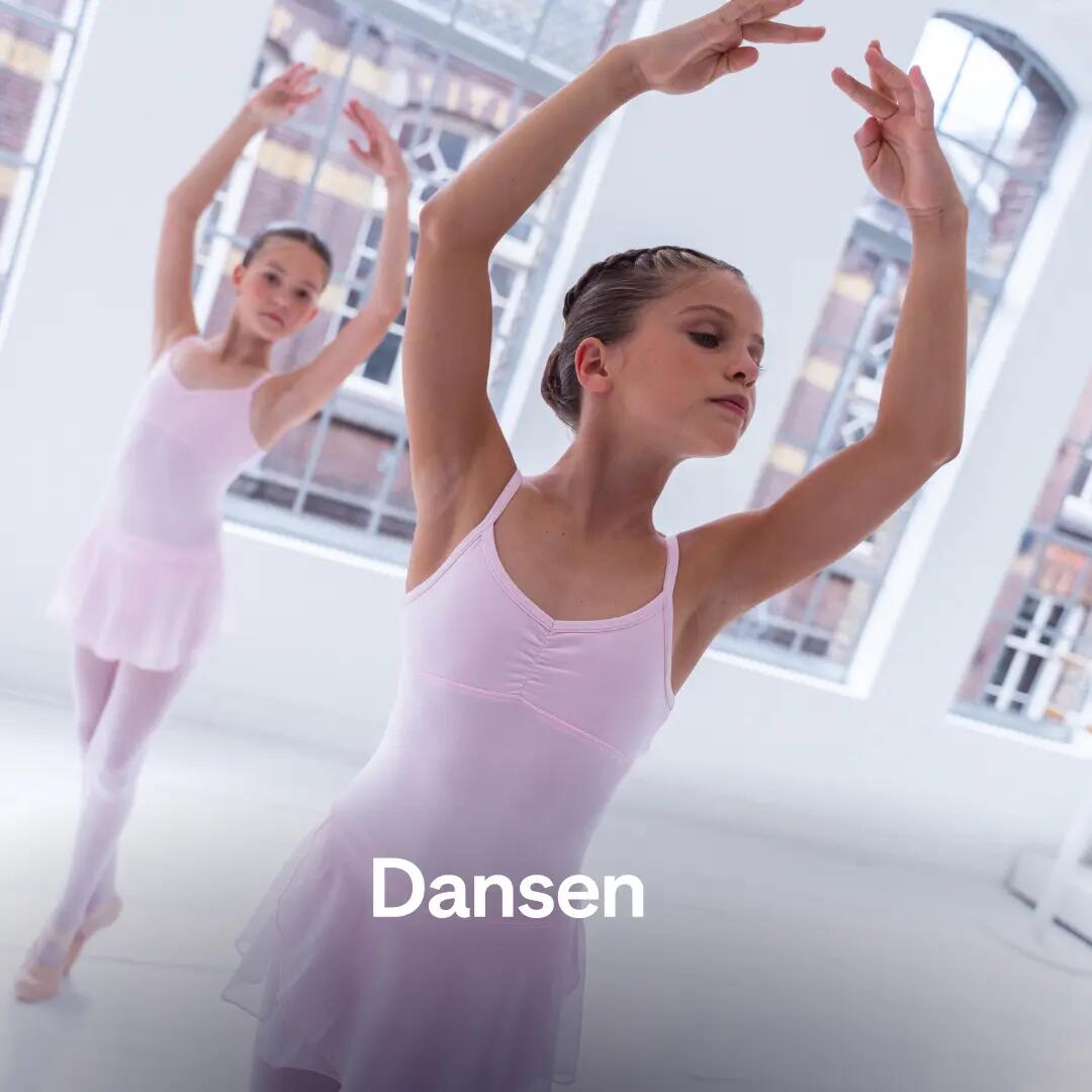 meisje doet ballet