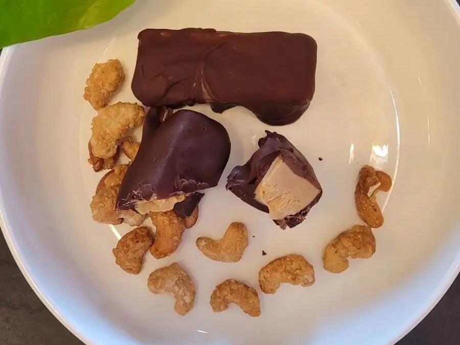 Recette : Dessert glacé caramel et cacahuète