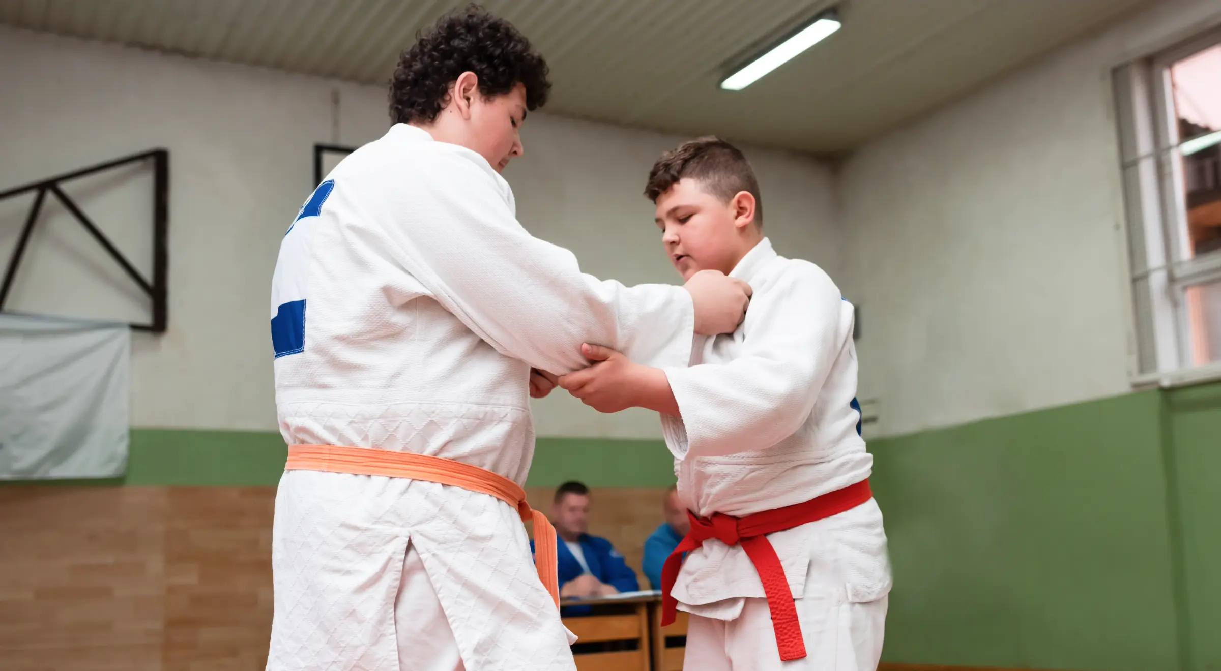 Kuzure kami shiho gatame – modyfikacja górnego trzymania w judo