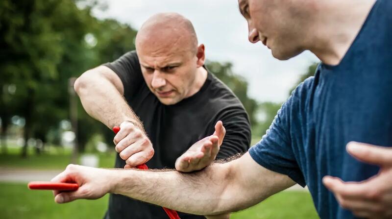 FMA – filipińskie sztuki walki i samoobrona. Arnis, kali i eskrima