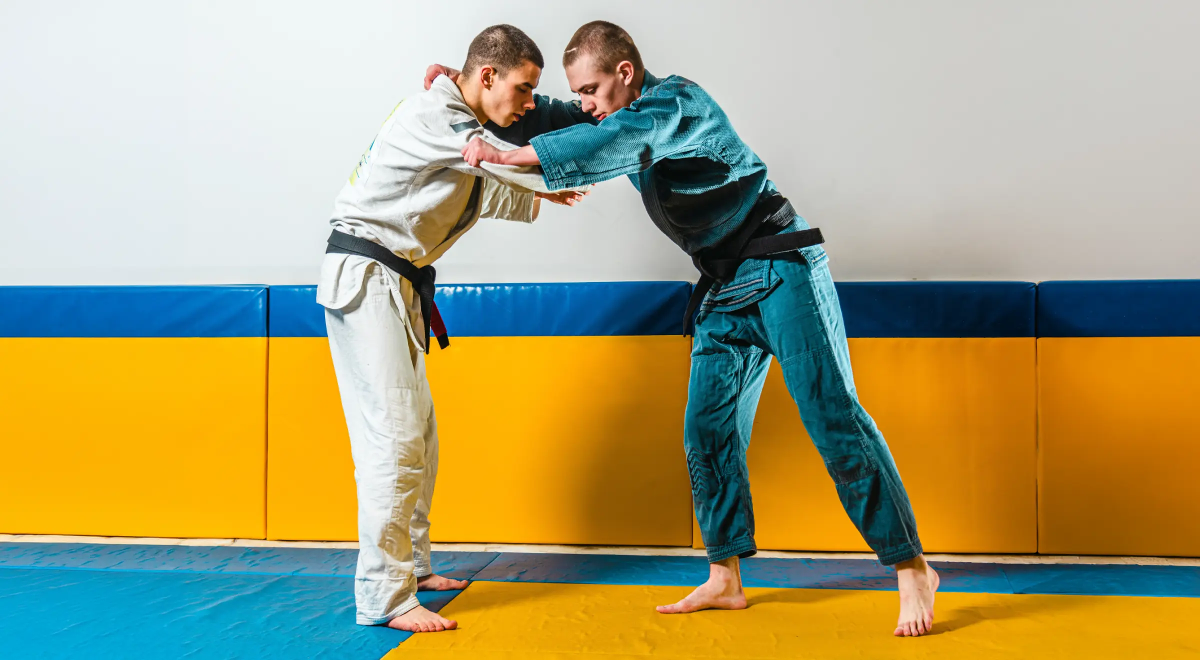 Zasady judo – punktacja, kary, czas walki i zasady walki na macie