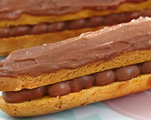 Protein-rich chocolate eclairs