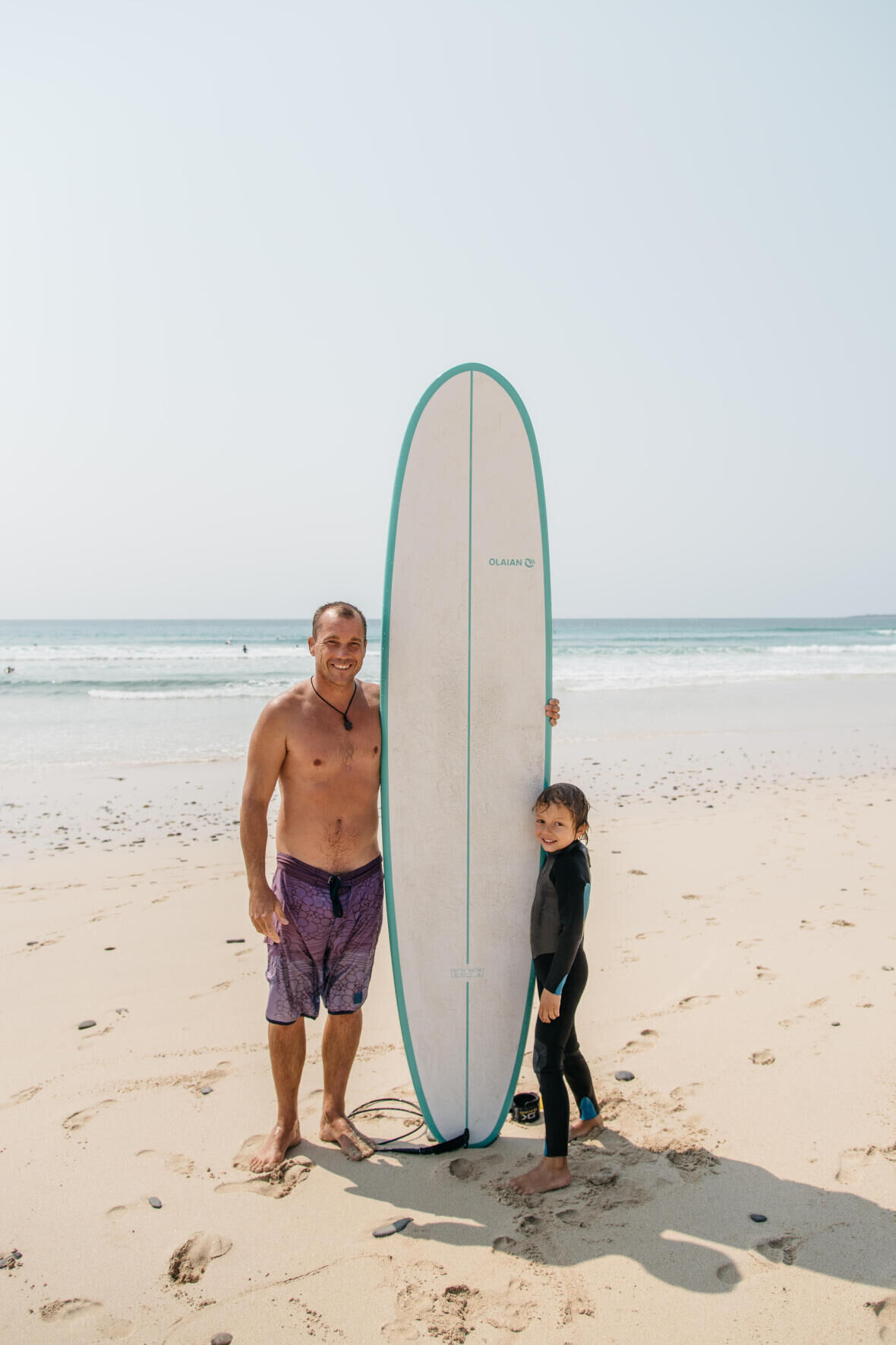 apprendre à surfer à son enfant