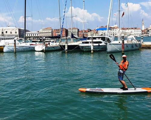 Venice stand-up paddle board race