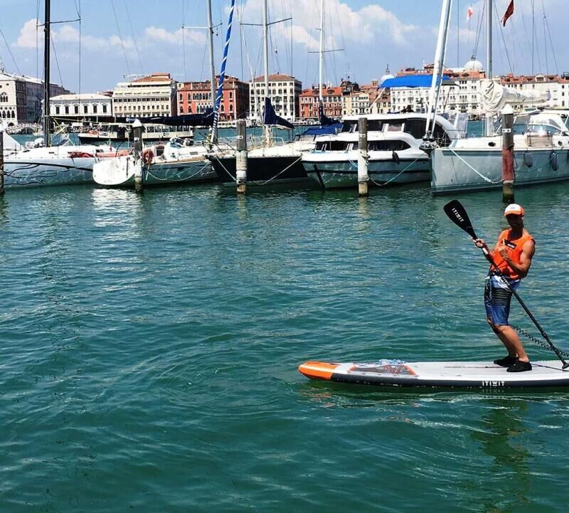 Venice stand-up paddle board race