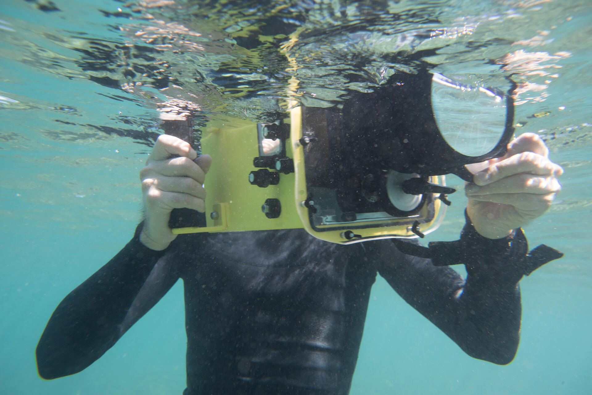 Damien-poullenot-aqua-shoot 