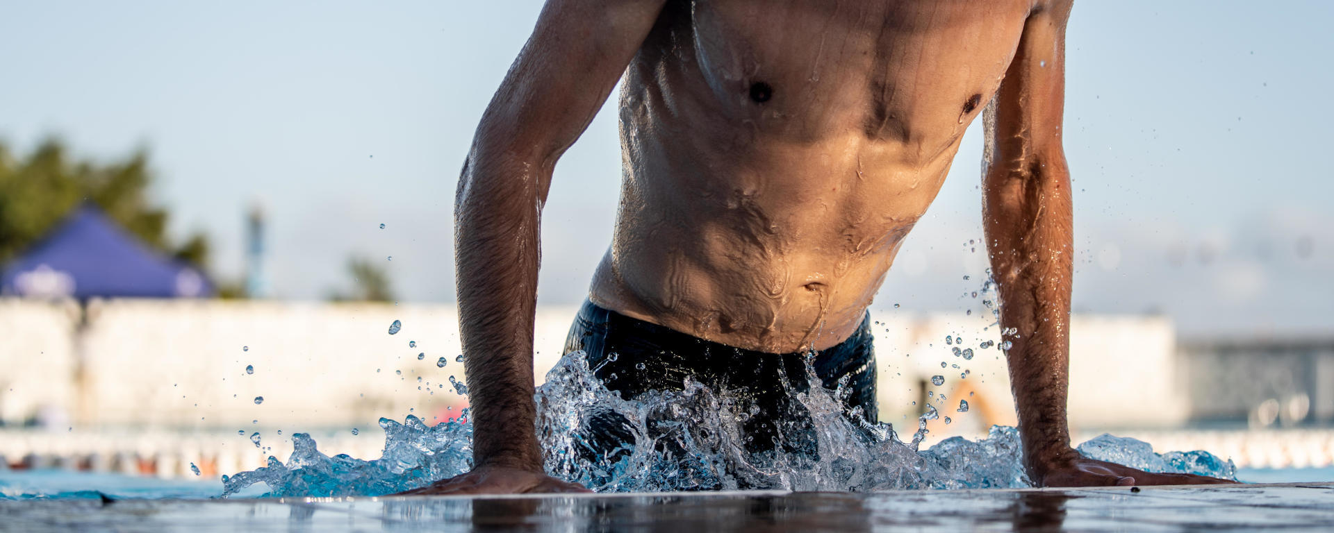 A natação faz ganhar músculo? 