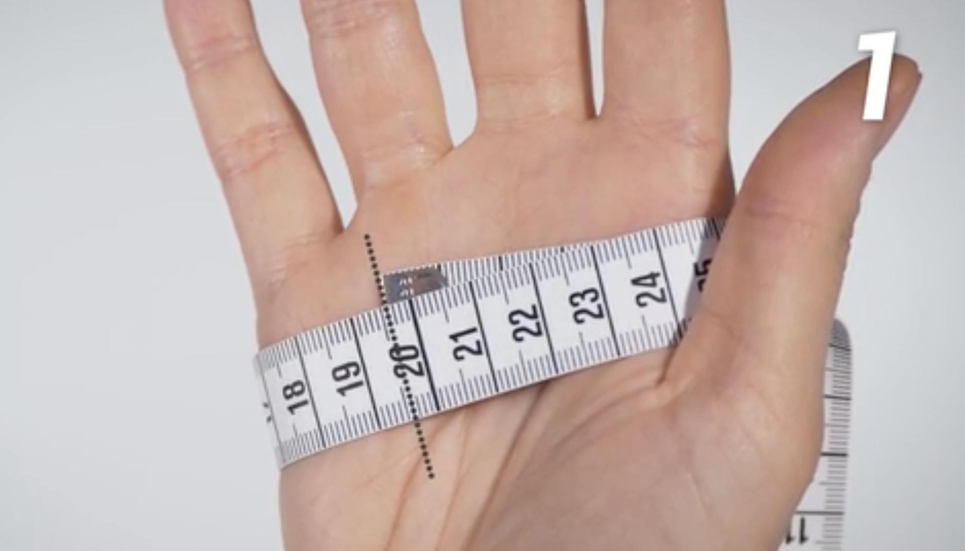 ETAPA 1: utilize uma fita métrica para medir a palma da sua mão