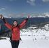 mulher a caminhar na neve 