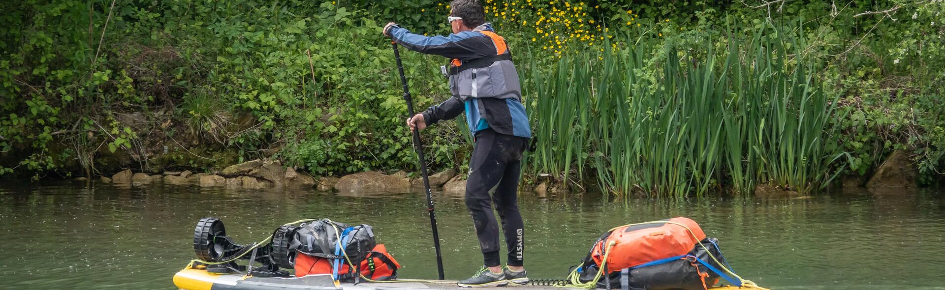 Descente de la seine en stand up paddle gonflable