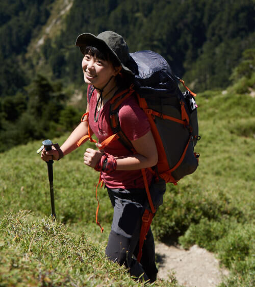 登山 秋冬爬山 洋蔥式穿搭不怕冷吱吱 原來這樣最暖 最舒適