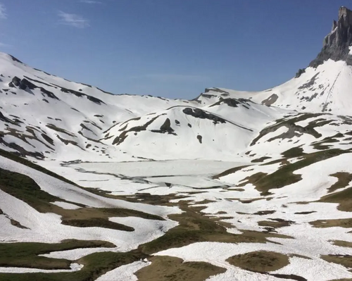 itineraire trek niveau moyen dans les alpes