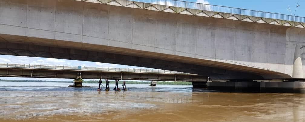 wouri bridge cameroun stand up paddle