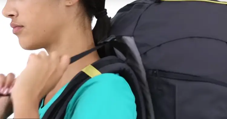 How to adjust your backpack - chest