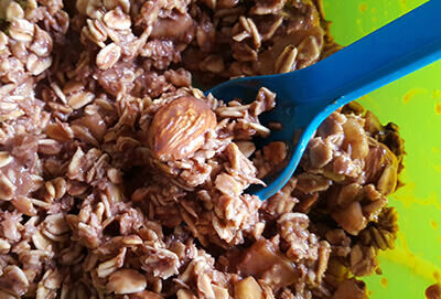 Recipe / Creamy chocolate, almond and coconut muesli
