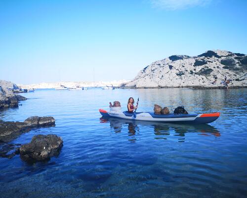 ramassage de déchets en méditerranée en kayak