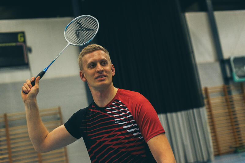 Tom découvre le badminton 