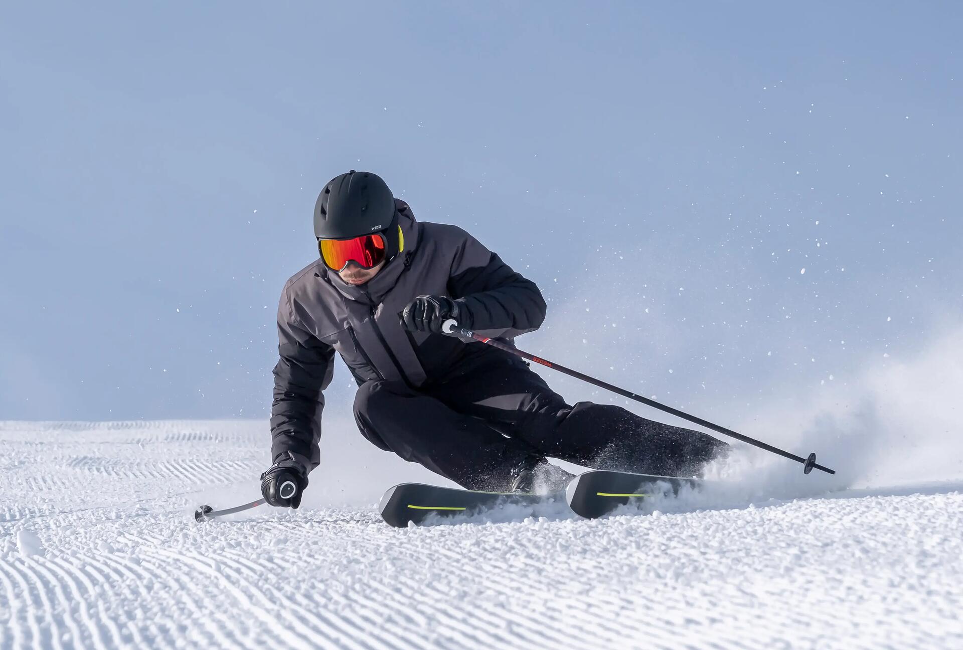 Carvez sur les pistes avec nos paires de skis dédiées