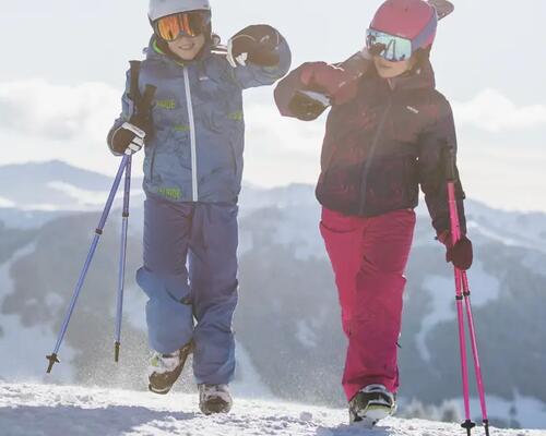 Vestire bene un bambino per lo sci
