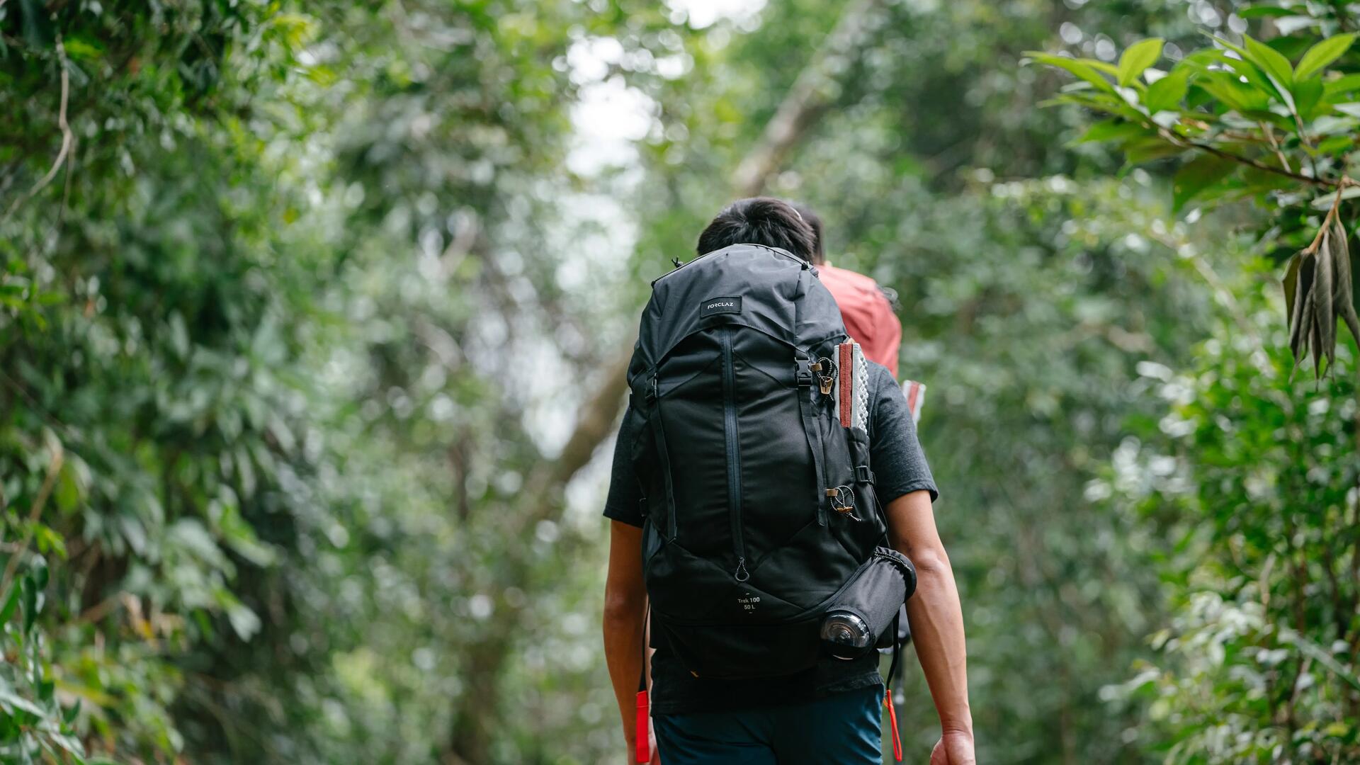 Jaki plecak turystyczny wybrać na trekkingową wędrówkę? 
