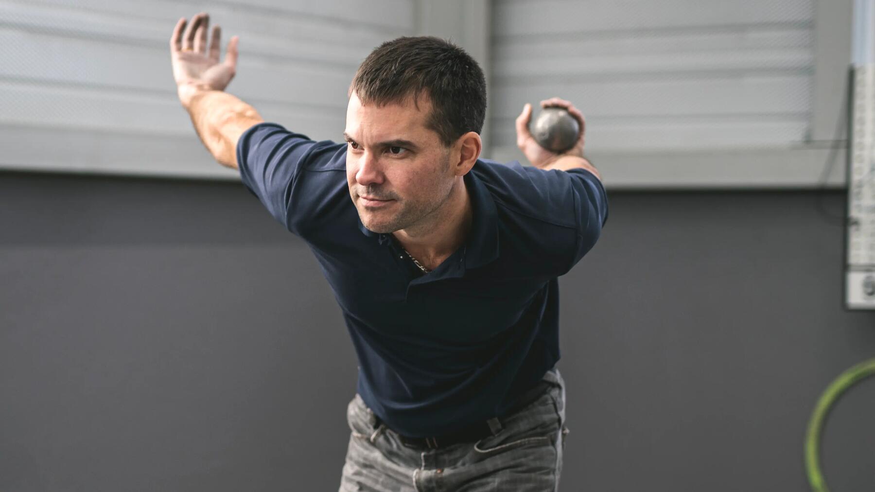 Comment bien tirer à la pétanque - les techniques à maitriser