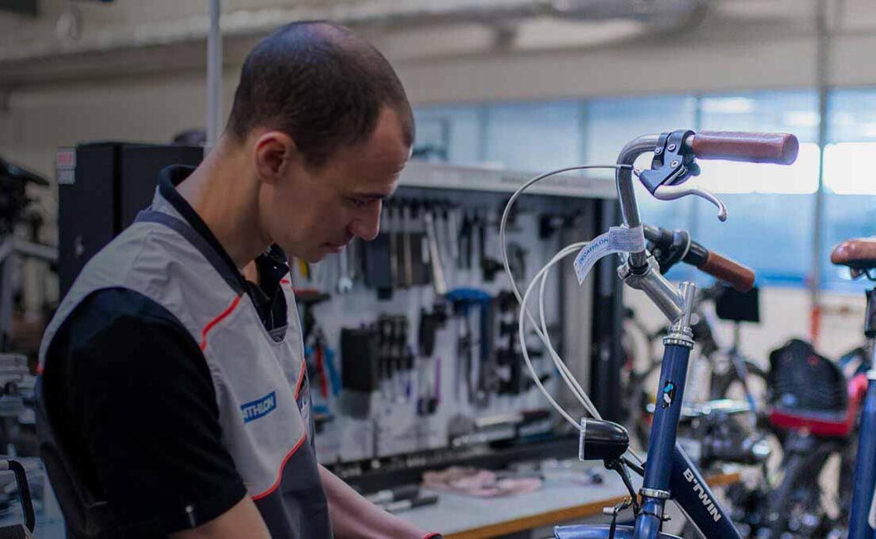 Wsparcie techniczne roweru dziecięcego B'TWIN 14" 500 Robot naprawa