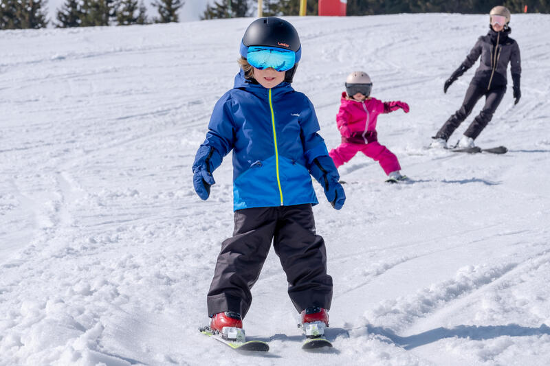 Wyjazd na narty z dziećmi - co ze sobą zabrać? 