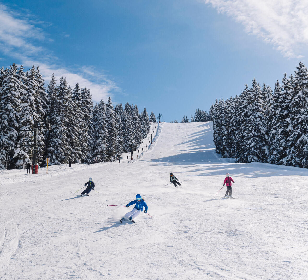 7 TIPS FOR HAVING A GREAT SKI HOLIDAY WITH TEENAGERS
