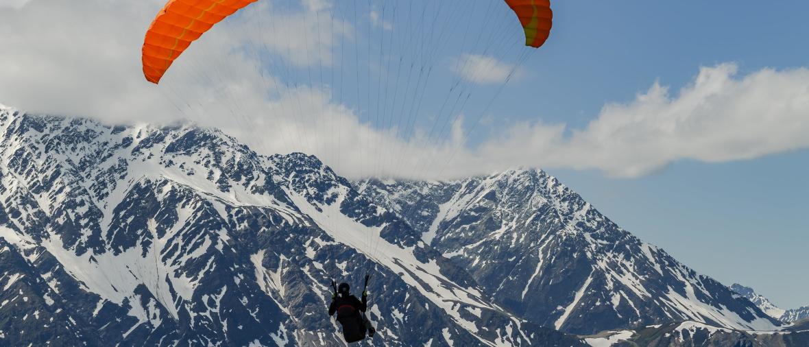 Five tips for getting started with paragliding