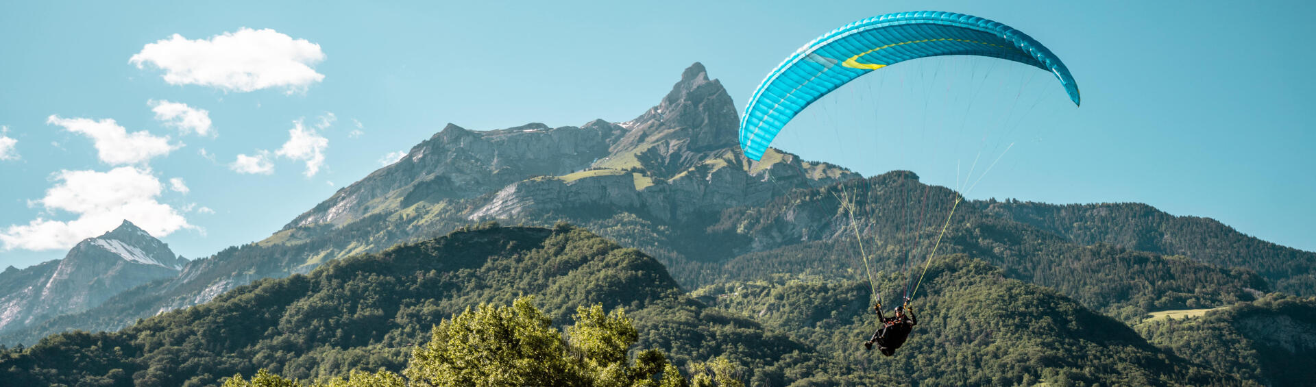 Five tips to get started with paragliding