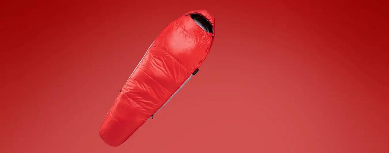 sac de couchage rouge pour bivouac à 15°C - Decathlon - Forclaz