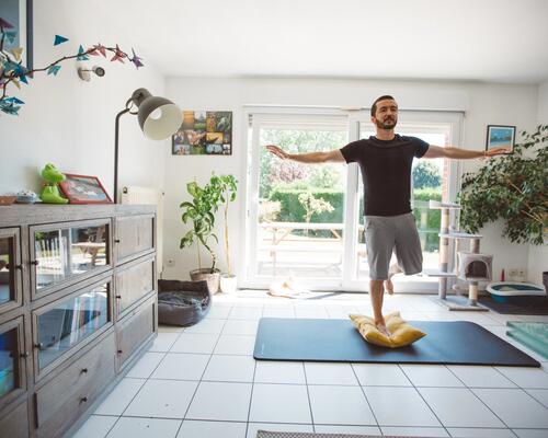 programme exercices faciles sport à la maison