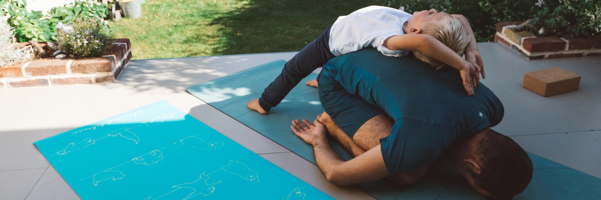 8 postures de yoga enfant facile à faire à la maison