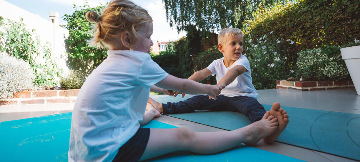 8 yogapositioner för barn som är lätta att göra hemma