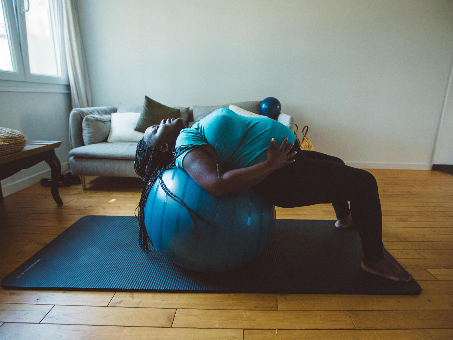 Yoga pour femme enceinte : les avantages pour nous et notre bébé