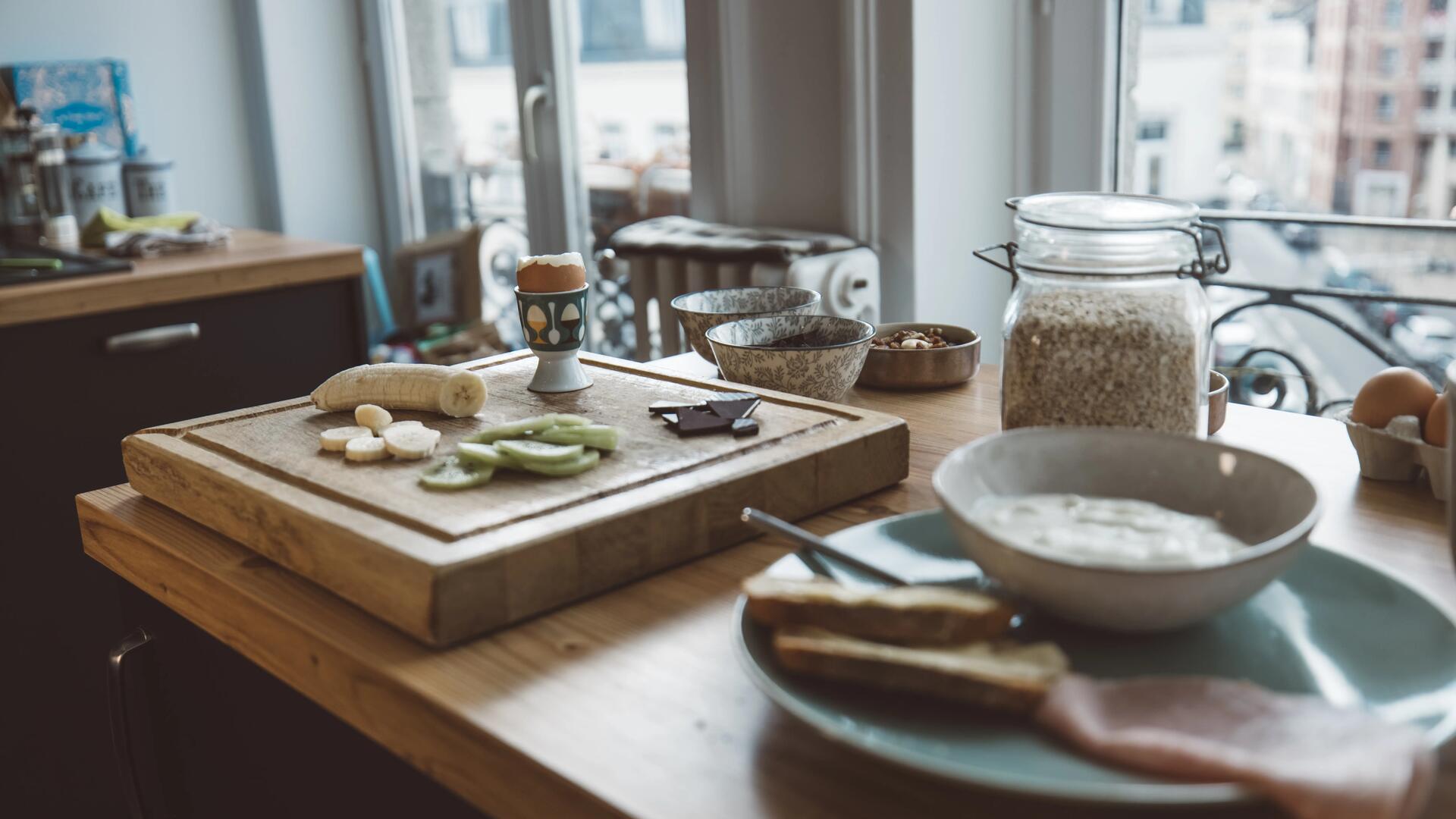 Como deve alimentar-se e hidratar-se durante uma caminhada?